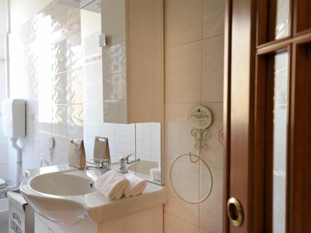 Fulvio Testi Apartment *