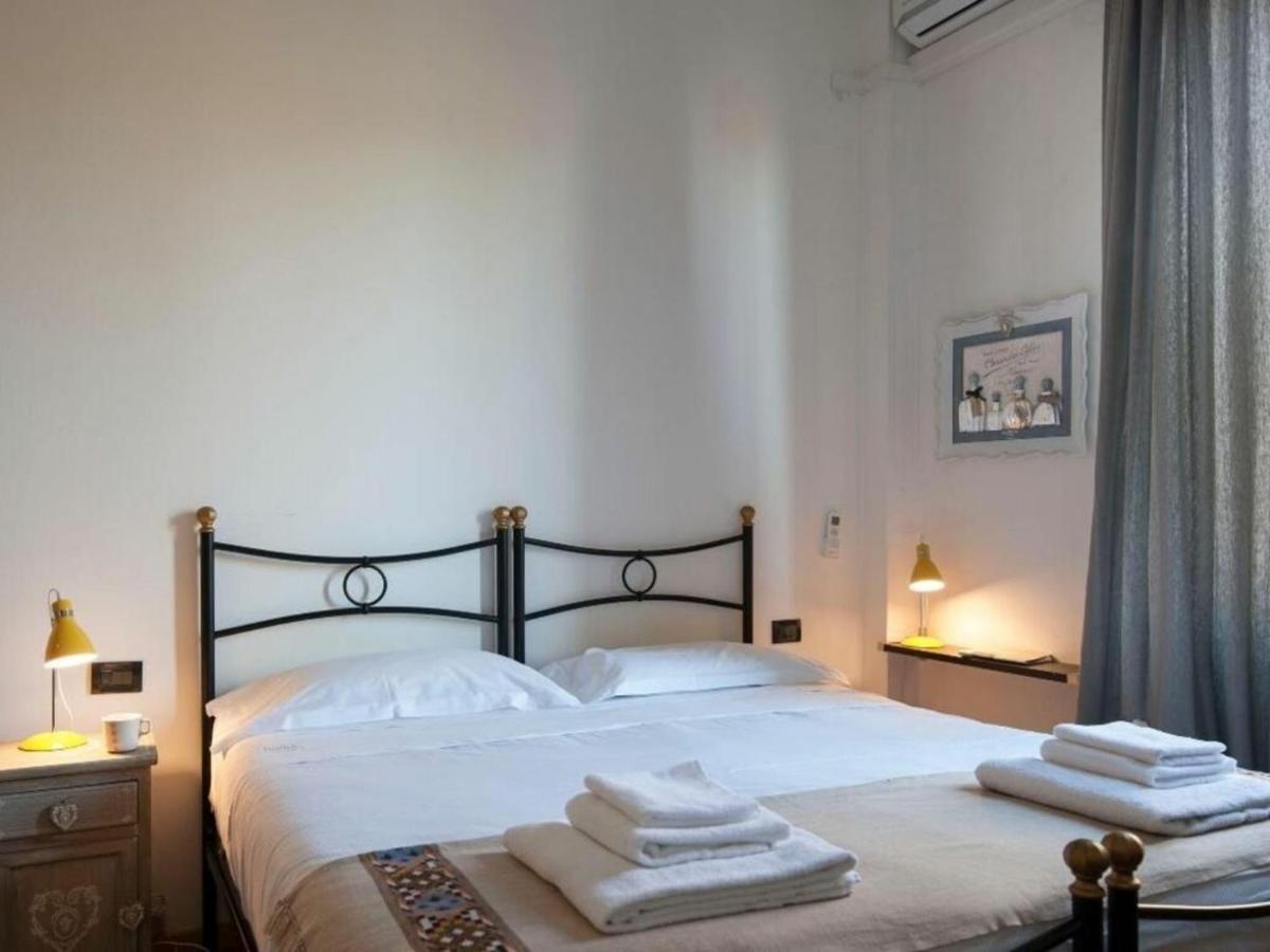 Fulvio Testi Apartment